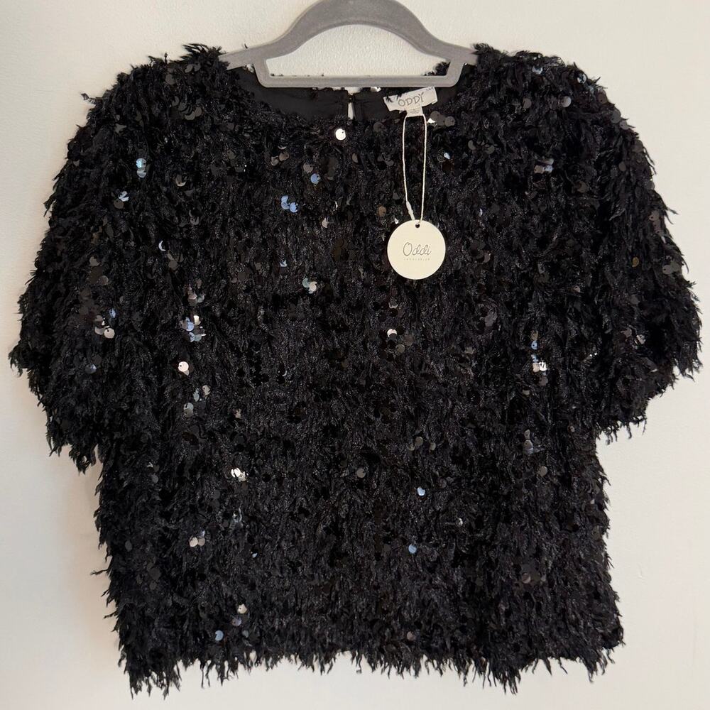 Oddy Black "shag" sequin top NWT size large